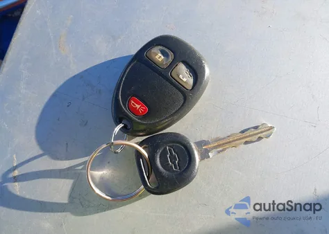 2011 Chevrolet Traverse Ls z USA, uszkodzony, nr VIN 1GNKREED0BJ185937